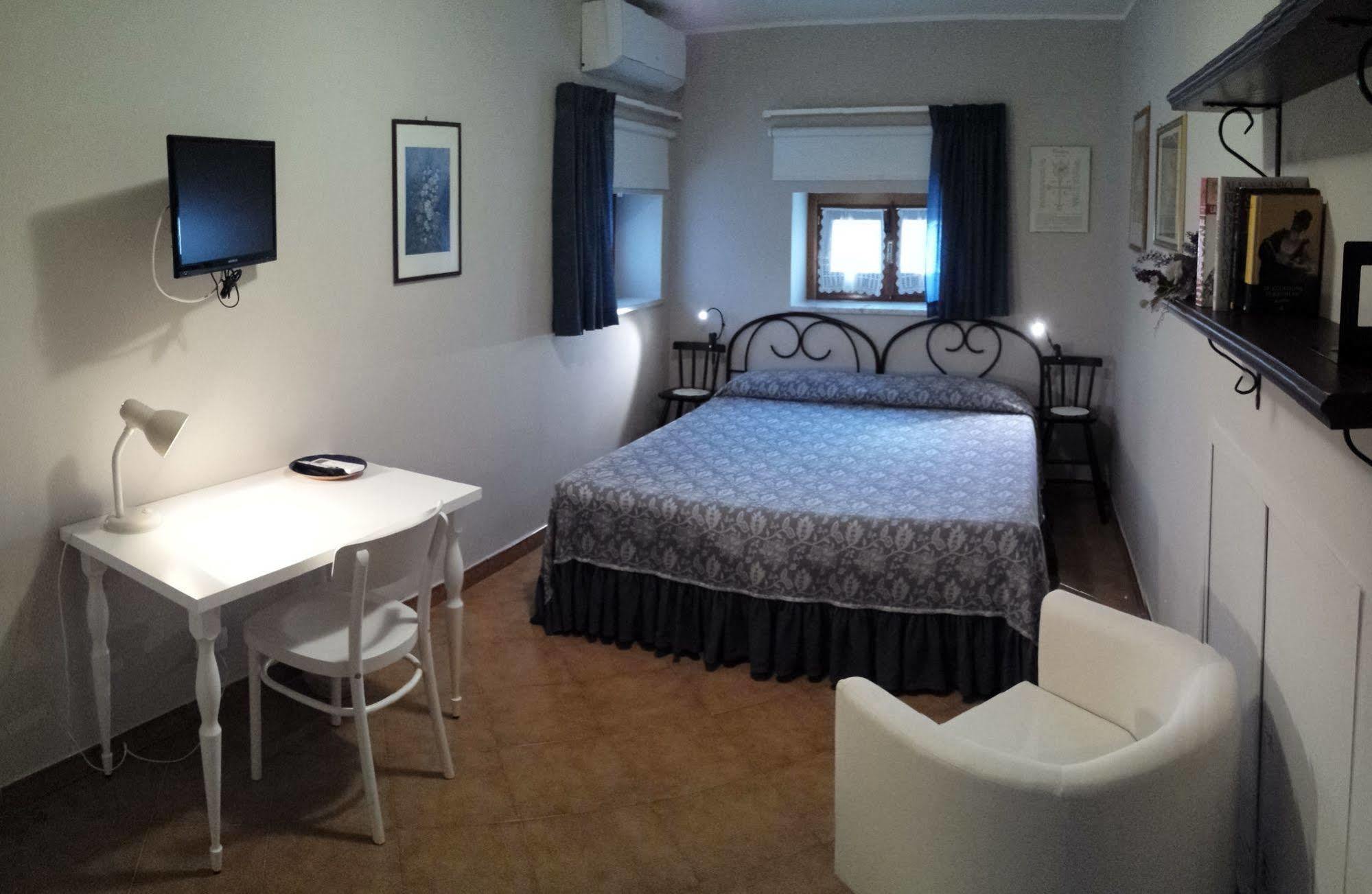 Al Vecchio Olivo Bed & Breakfast Фраскати Екстериор снимка